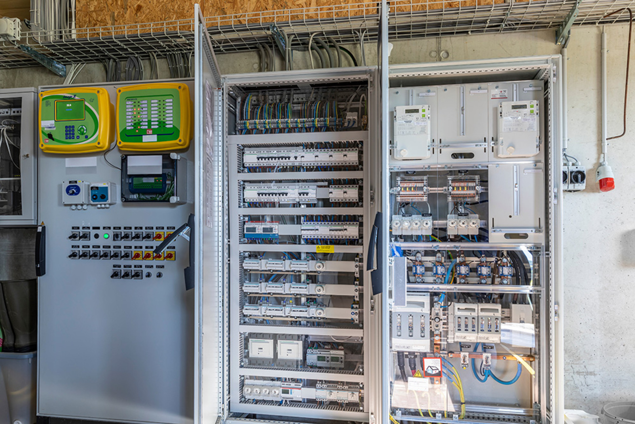 Nieder­spannungs­anlagen bei Neuwirdt-Elektrotechnik GmbH in Dornburg-Thalheim